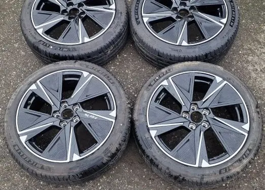 Peugeot 308 R18 alloy rim 