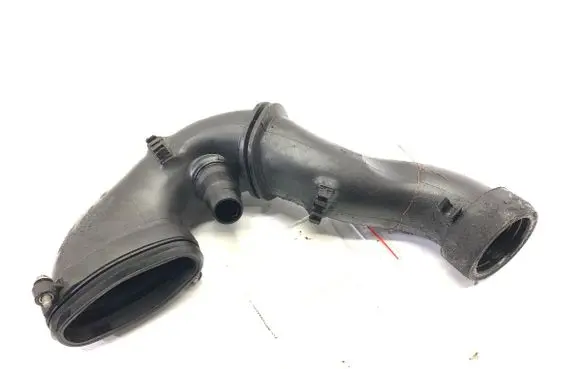 BMW X6 E71 Air intake hose/pipe 58300015