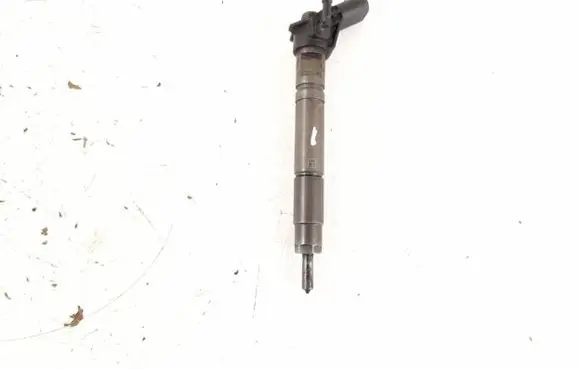 Mercedes-Benz ML W164 Fuel injector 6290700287 6290700087