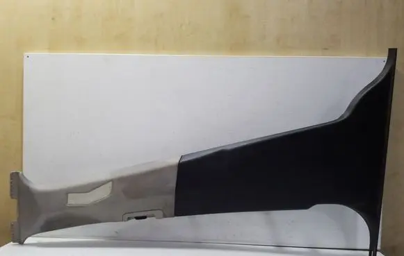 Volvo XC60 (B) pillar trim (bottom) 6841930 30721145
