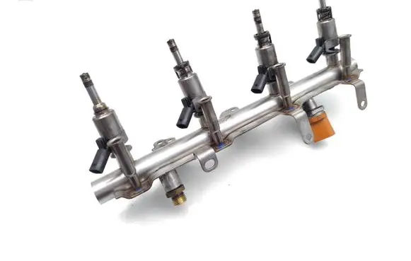 Audi A4 S4 B8 8K Fuel injectors set 06J133317M