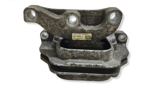 Skoda Fabia Mk3 (NJ) Engine mount bracket 6C0199262A G70155322