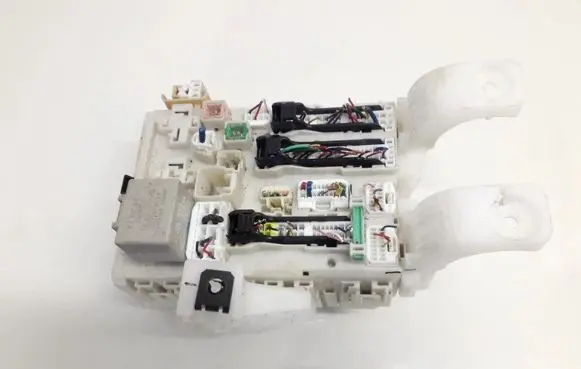 Toyota Prius (XW20) Fuse box set 306100072 30610-0072
