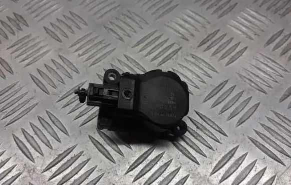 Ford Mondeo MK IV A/C air flow flap actuator/motor 3M5H-19E616-AB