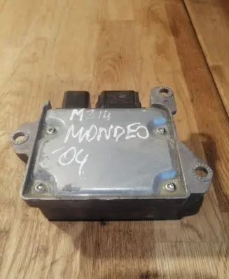Ford Mondeo Mk III Airbag control unit/module