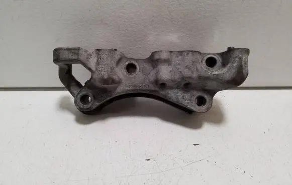 Peugeot Expert Engine mounting bracket 9673585780
