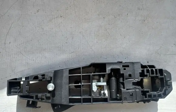 Peugeot 308 Rear door exterior handle/bracket 9849924280