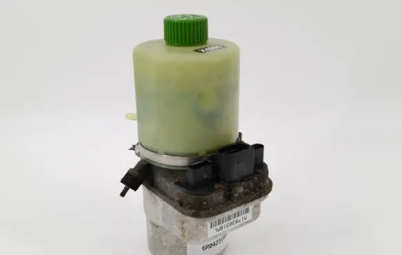 Volkswagen Polo V 6R Power steering pump 6R0423156C