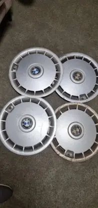 BMW 5 E34 R15 wheel hub/cap/trim 1129843