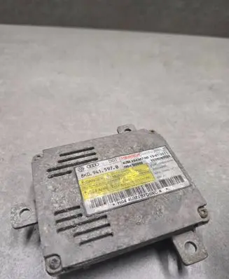 Volkswagen PASSAT B7 Headlight ballast module Xenon 8K0941597B 1036060024 H044UM2B7D0XC