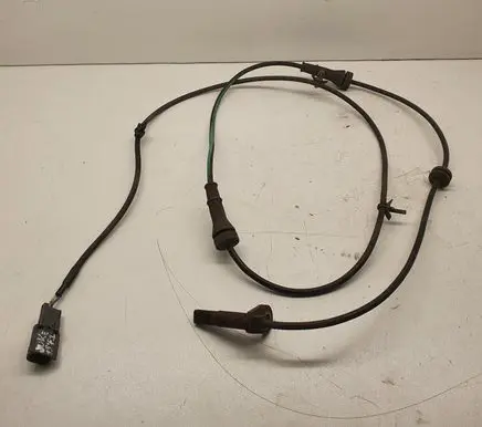 Nissan Juke I F15 ABS brake wheel speed sensor 479101KA0A