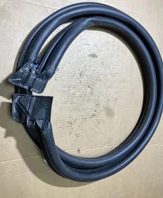 Mercedes-Benz Sprinter W906 Trunk rubber seal (body) 2E1827459