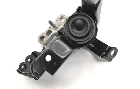 Toyota Yaris Cross Engine mount bracket