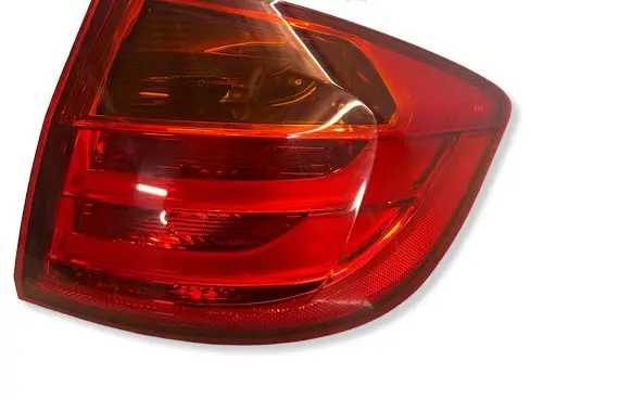 BMW 3 F30 F35 F31 Rear/tail lights 1090106 010202