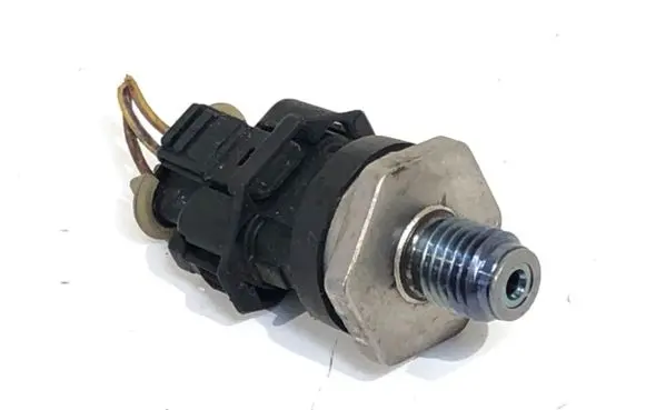 Opel Astra H Fuel pressure sensor 0281002767