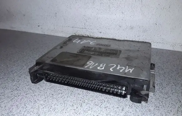 BMW 5 E39 Engine control unit/module 1429695