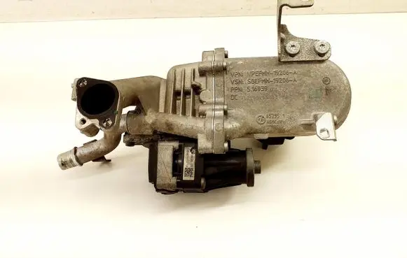 Ford C-MAX II EGR valve cooler FM5Q9D475AA02 VPEFMH19206A