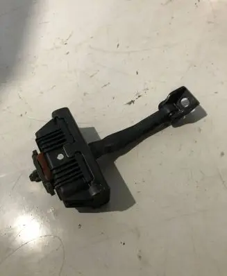BMW X5 E70 Front door check strap stopper 7141024