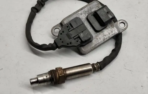 Mercedes-Benz Vito Viano W447 Lambda probe sensor A0009059603 0009059603