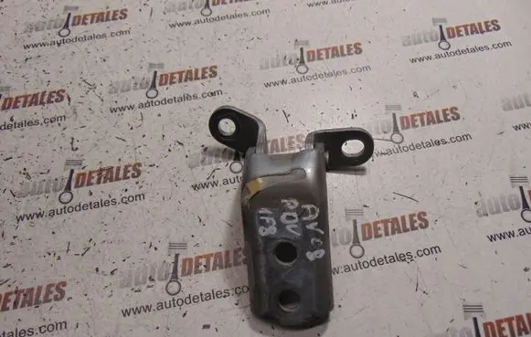 Toyota Avensis T250 Front door upper hinge