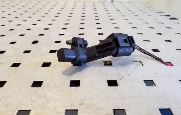 Volkswagen Touran I Crankshaft position sensor 045906433A