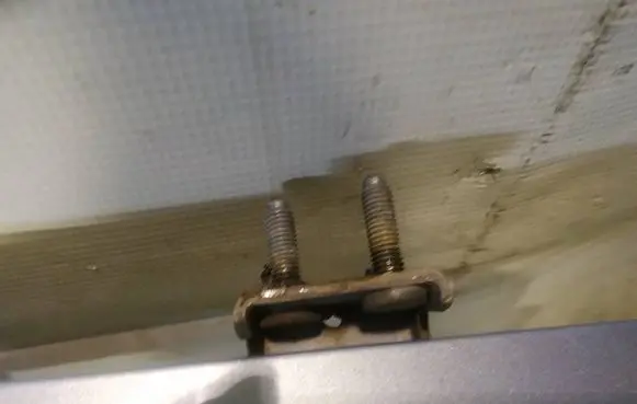 Honda Jazz Tailgate/trunk/boot hinge