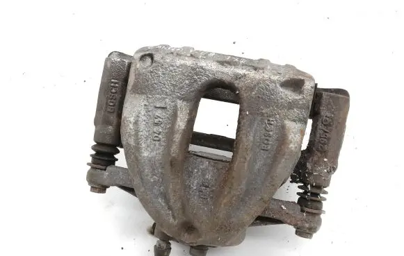 Toyota Corolla Verso E121 Front brake caliper