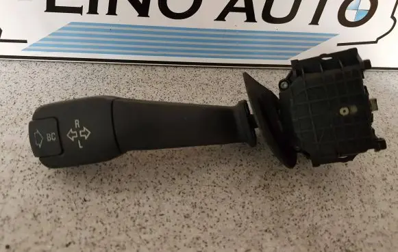BMW 5 E39 Indicator stalk 8352172 01100410