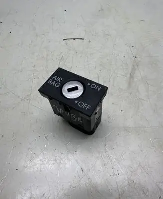 Skoda Fabia Mk1 (6Y) Passenger airbag on/off switch 6Q0919237A