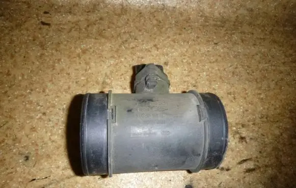 Nissan Cab Star Mass air flow meter 0281002663