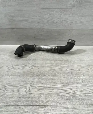 BMW 3 E90 E91 Intercooler hose/pipe 7798101