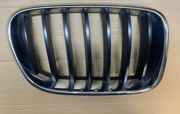 BMW X3 F25 Front bumper upper radiator grill 51117210726 51117237422