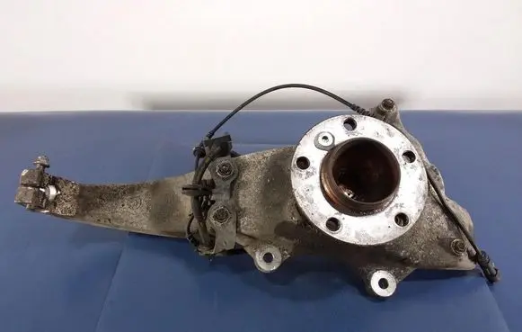 BMW 7 F01 F02 F03 F04 Front wheel hub spindle knuckle 6775768
