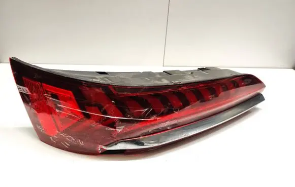 Audi Q7 4M Rear bumper light 4M0945075 90139898 9013989800