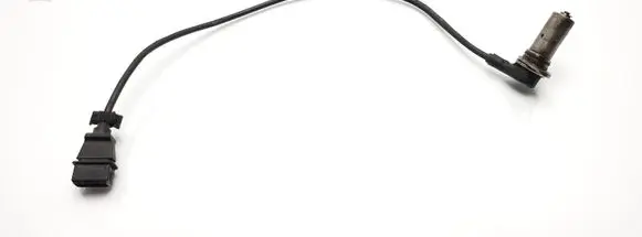 Volkswagen PASSAT B5 Crankshaft position sensor 028907319B