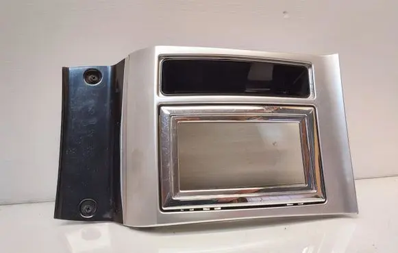Chrysler 300 - 300C Gear shifter surround trim plastic 04595966AB