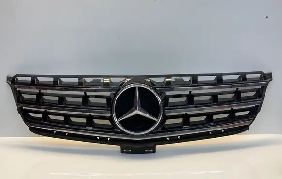 Mercedes-Benz ML W166 Front bumper upper radiator grill A1668800123 A1668801085 1668800123