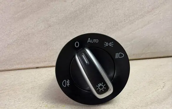 Volkswagen PASSAT B7 Light switch 3C8941431