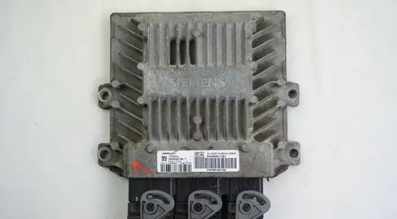 Fiat Scudo Engine control unit/module 9661642180 9664611380 5WS40613B