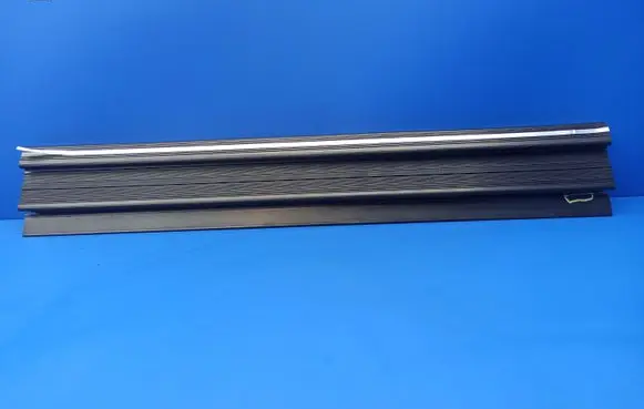 Mercedes-Benz S W126 Side skirt front trim 