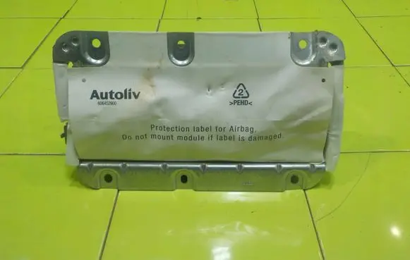 Volvo V70 Passenger airbag 605650100