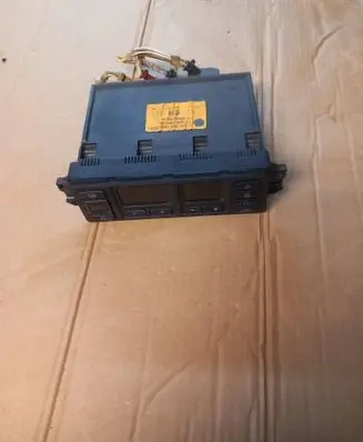 Audi A4 S4 B5 8D Climate control unit 8D0820043H 5HB00650011