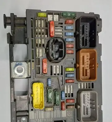 Peugeot Partner BSM Control unit 9675878280 BSMR0400 R04