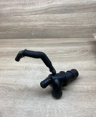 Mercedes-Benz B W245 Thermostat housing A6402000515