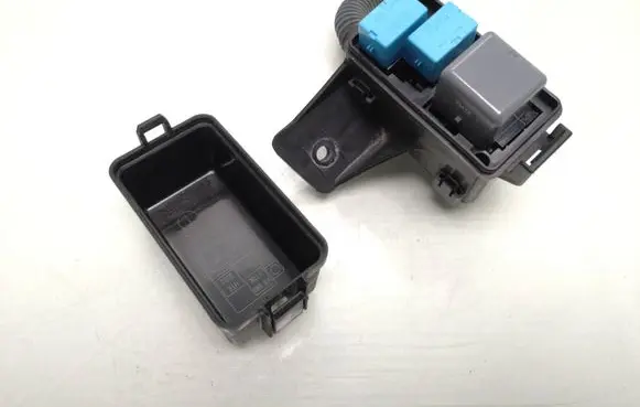 Toyota Yaris Fuse box set 7162xai 9008087030 9098702027