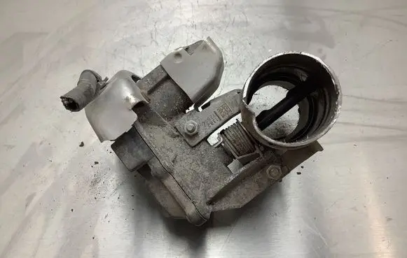 Nissan Qashqai Throttle valve 50885503 17014E1732