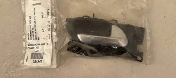 Peugeot 407 Front door interior handle 914493 T229876 36373116