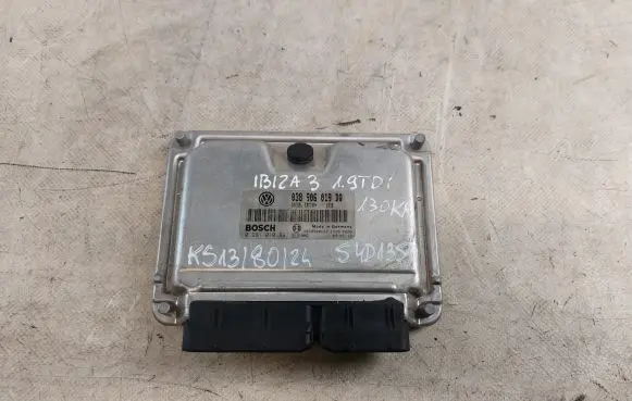 Seat Ibiza III (6L) Engine control unit/module 0281010891