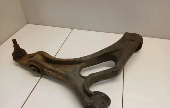 Volkswagen Touareg I Front control arm
