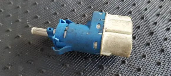 Ford Focus Brake pedal sensor switch 3M5T9C872AB 3M5T-9C872-AB